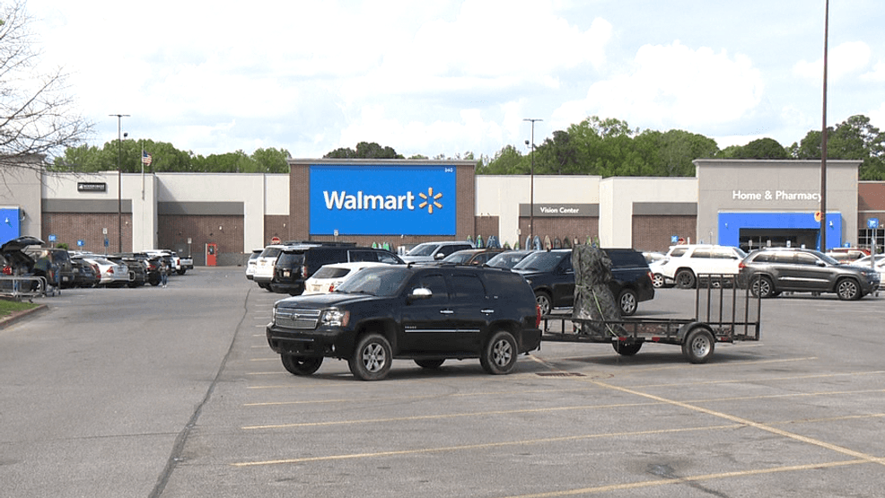 Teen charged after shots fired in Gadsden Walmart parking lot; no ...