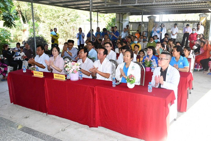 Khám tầm soát miễn phí cho 200 người dân tại xã Tài Văn