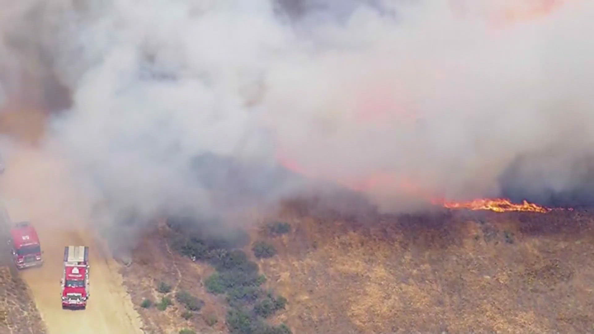 Wildfire in Riverside County spreads amid strong Santa Ana winds