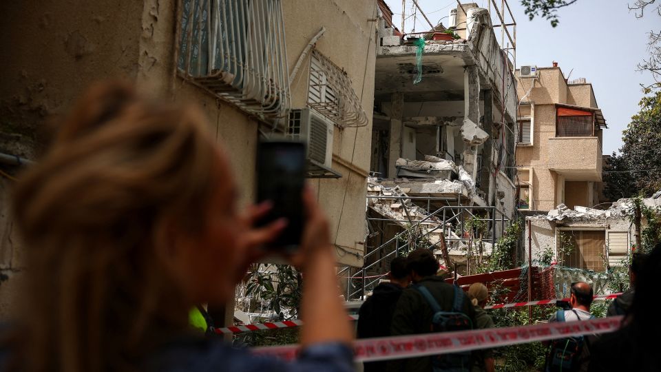 As the Iran war drags on, Israeli solidarity comes under strain