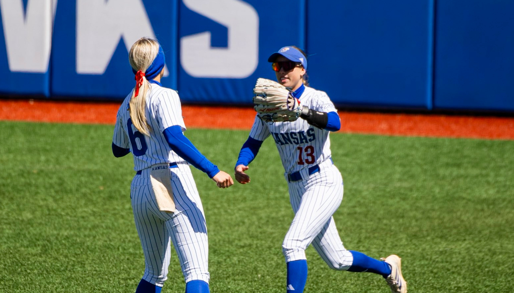 College softball daily report: 4/4/26