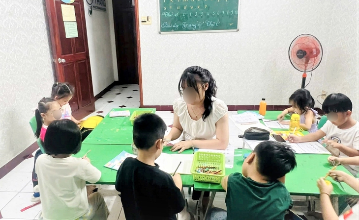 Phụ huynh đổ xô cho con học chữ trước lớp 1