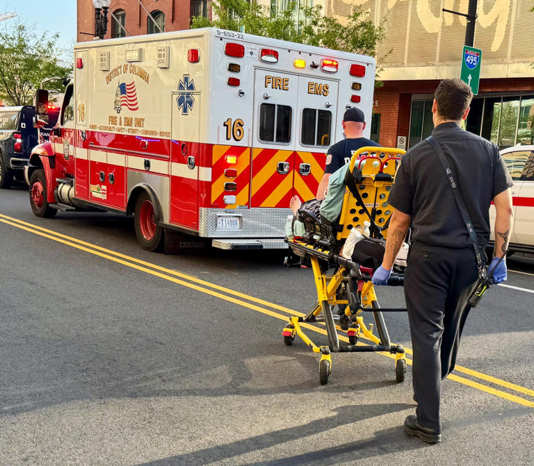 Bus crashes into Washington restaurant, 3 injured