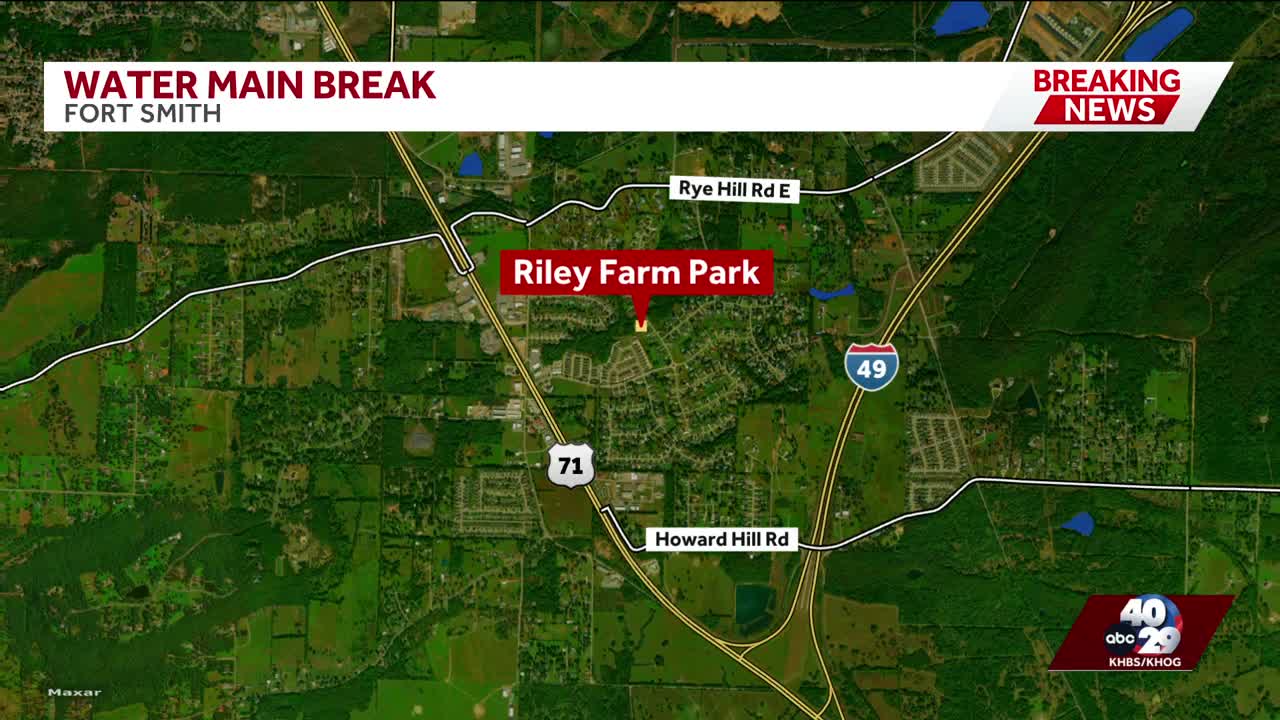 Crews work to repair water line break in Fort Smith