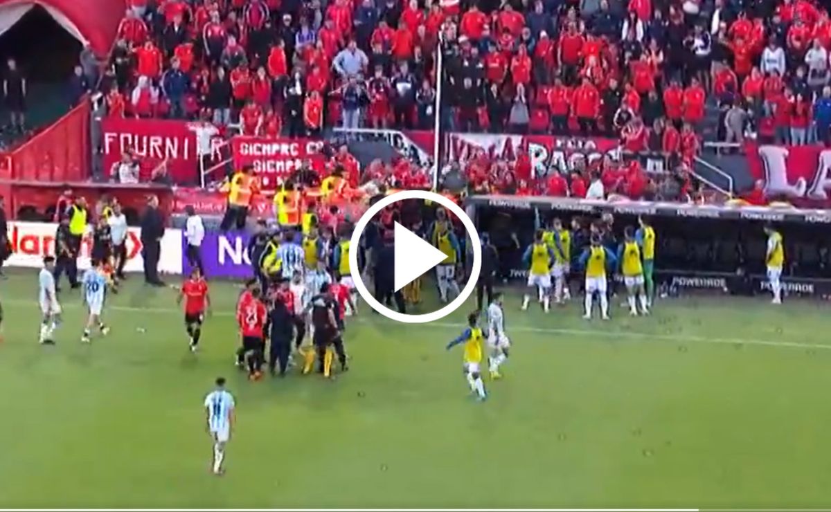Video | Hinchas de Independiente protagonizan violento escándalo vs ...