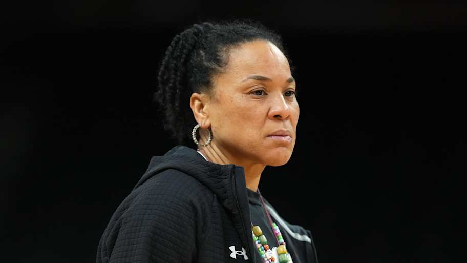 Dawn Staley Comments on Open Virginia Heading Coaching Vacancy