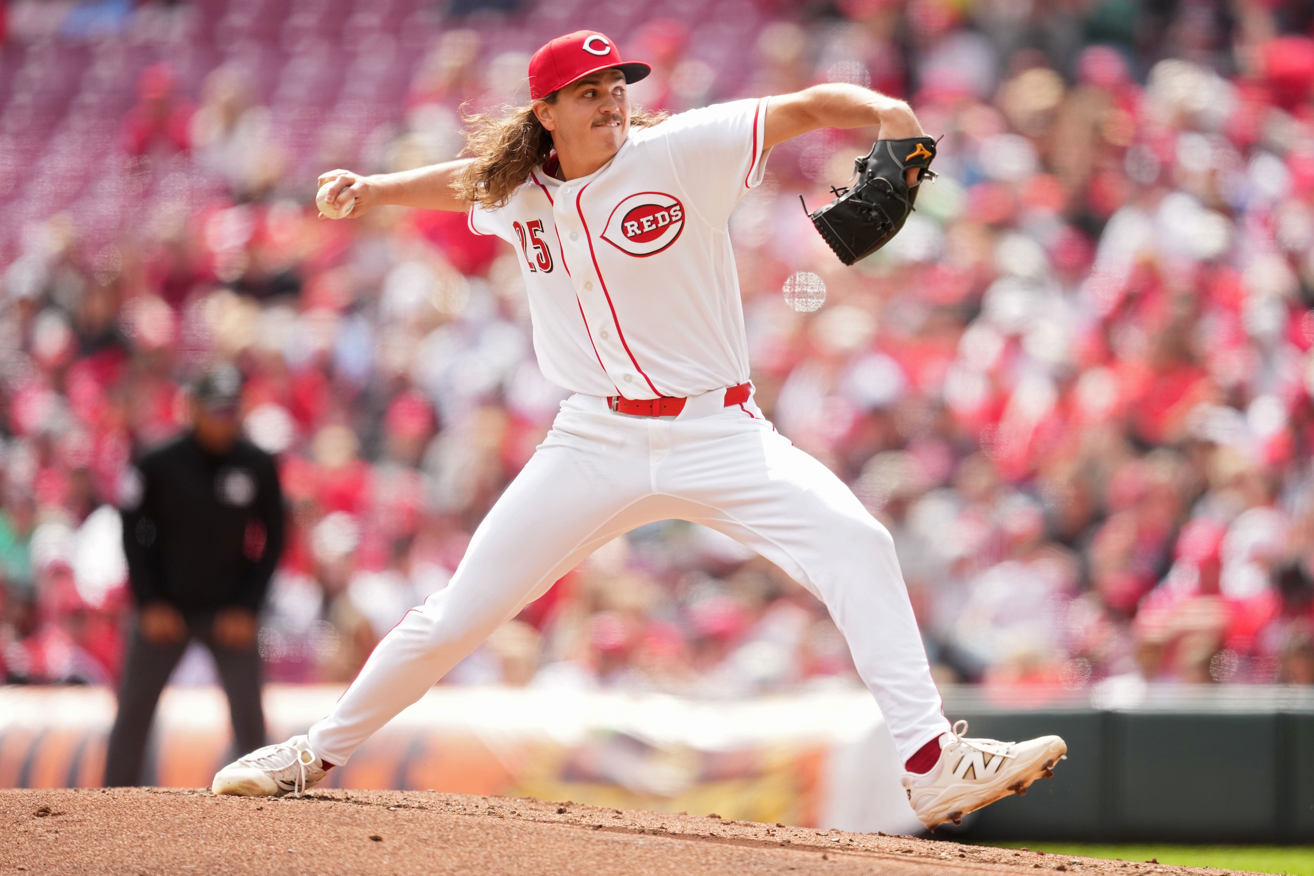 Game 8: Reds at Rangers (7:05 PM ET) – Lowder vs. Rocker