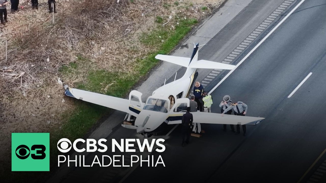 Emergency responder recounts moments plane landed on busy Pennsylvania highway<br><br>