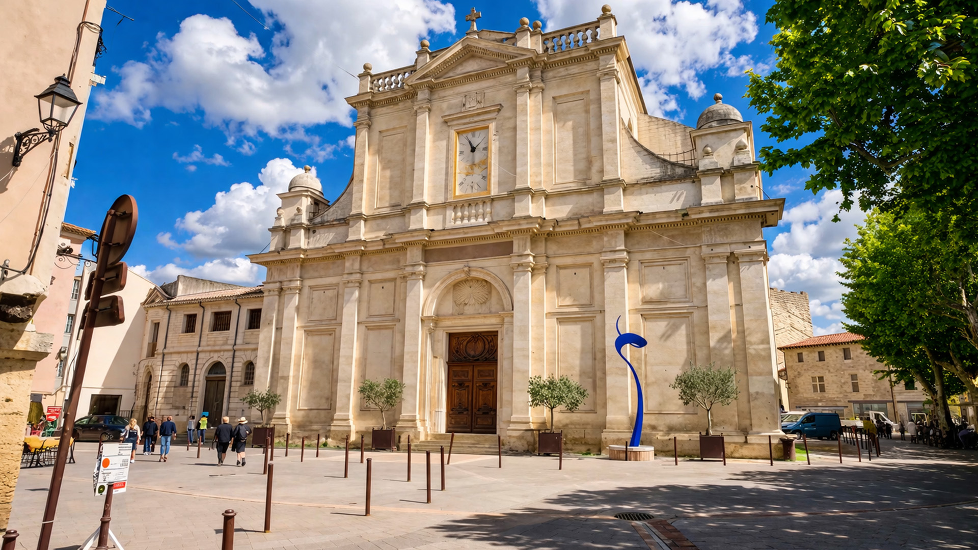 L'Isle-sur-la-Sorgue Frankrijk: Dorps- en kanaalbeelden in 4K