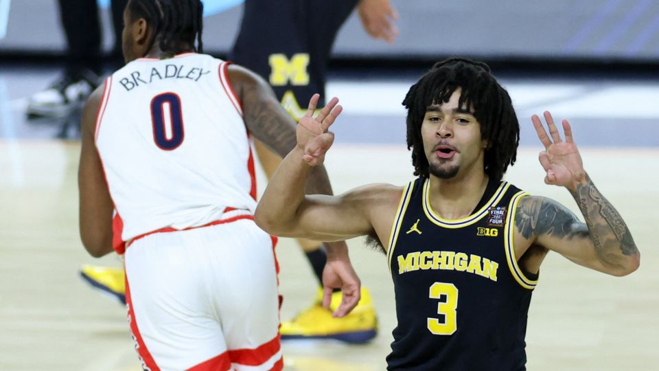 Michigan beat up Arizona and took its lunch money in a Final Four ...