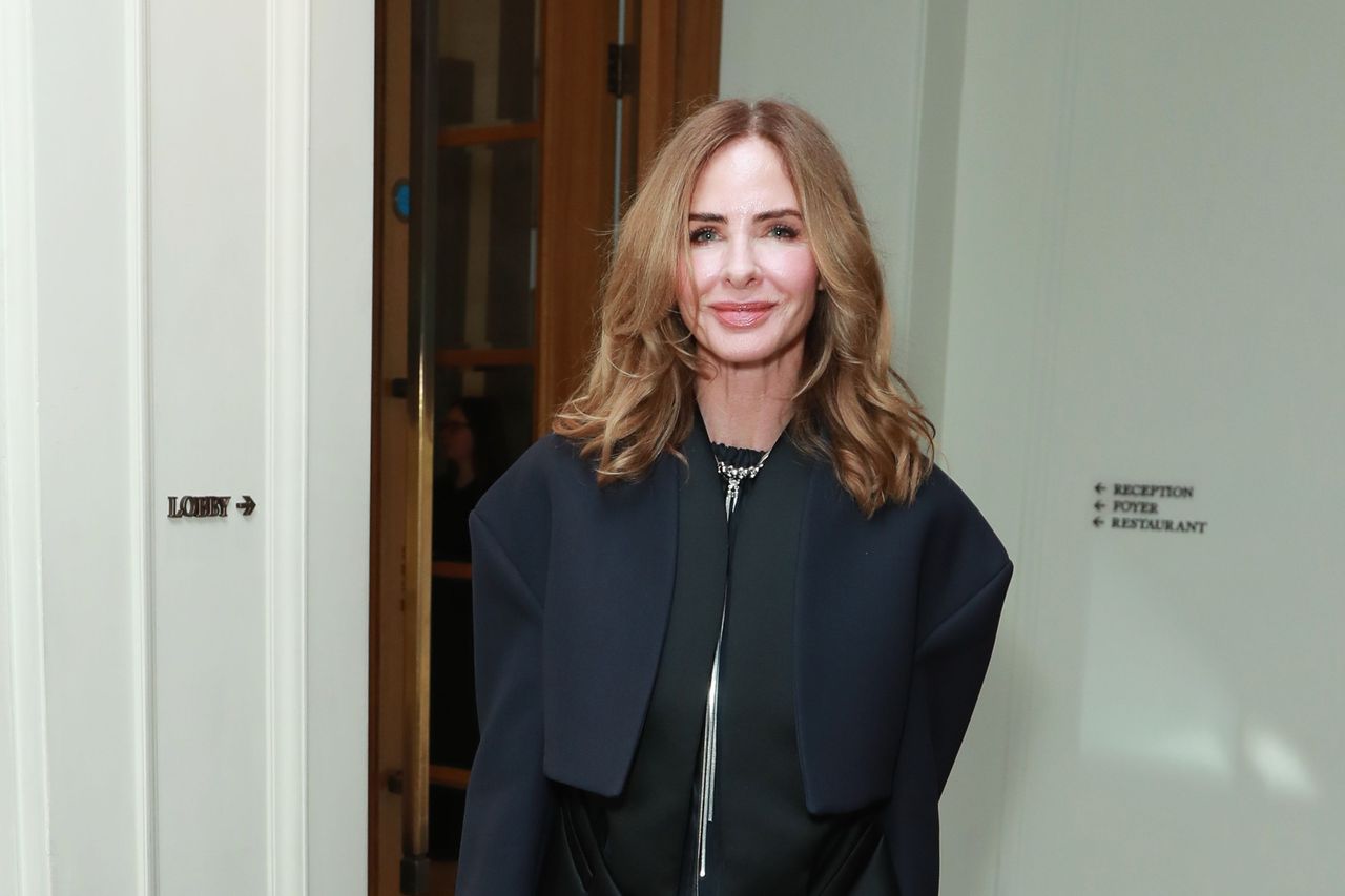 Forget barrel legs, Trinny Woodall gives a masterclass in styling ...