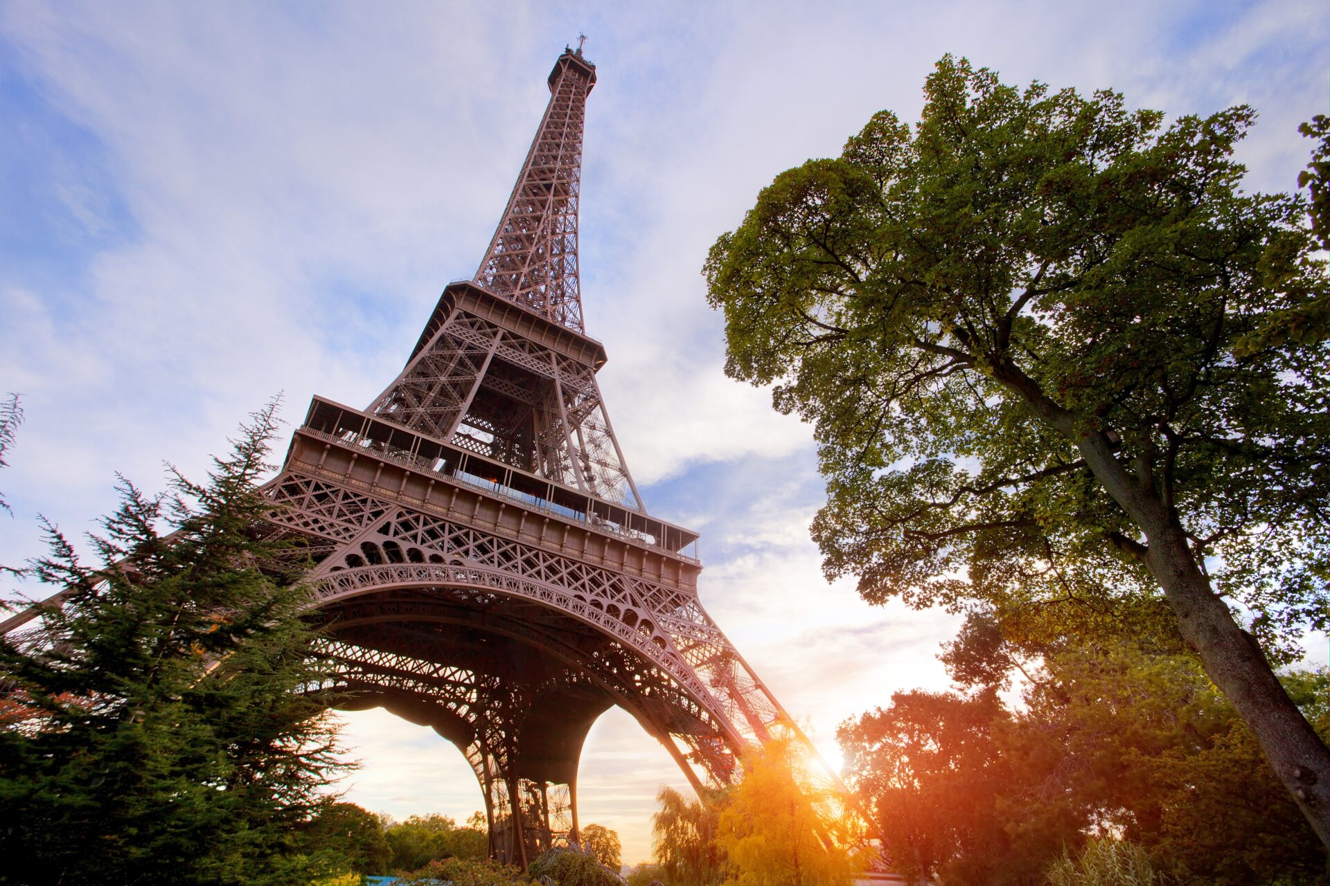 Increíble pero cierto: La altura de la Torre Eiffel no es fija