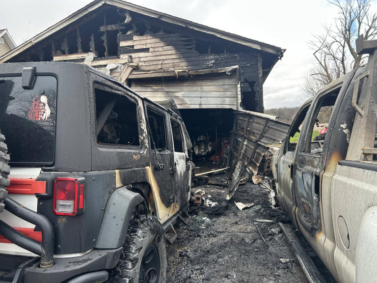 No injuries reported after large garage fire in Lindenwood