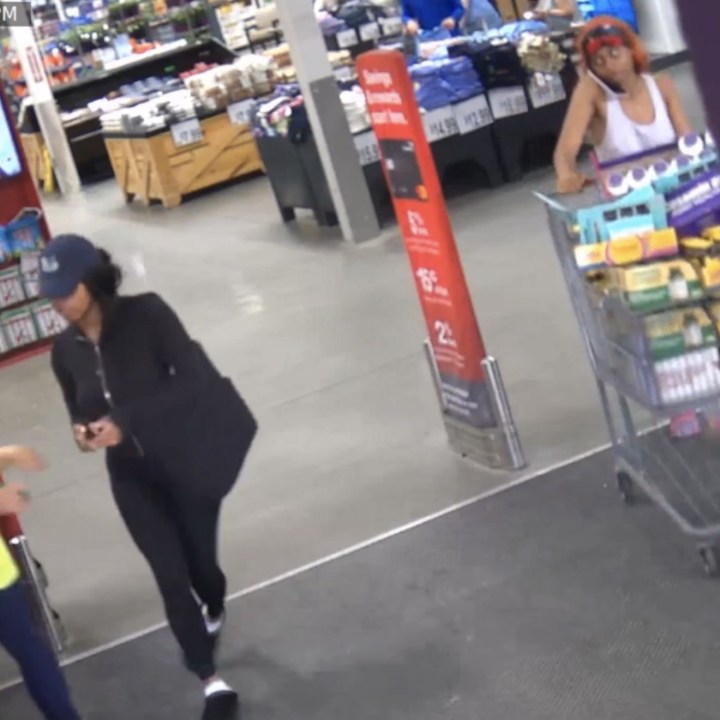 Manchester police say theft suspects used pepper spray on store employees