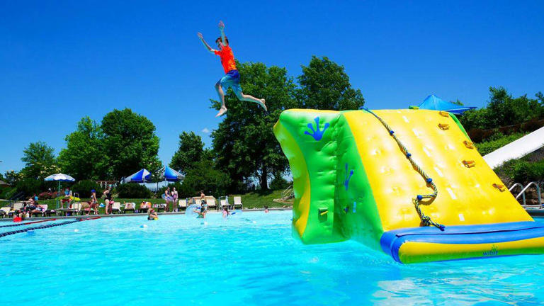 A new Overland Park neighborhood pool? City to talk possibilities in ...