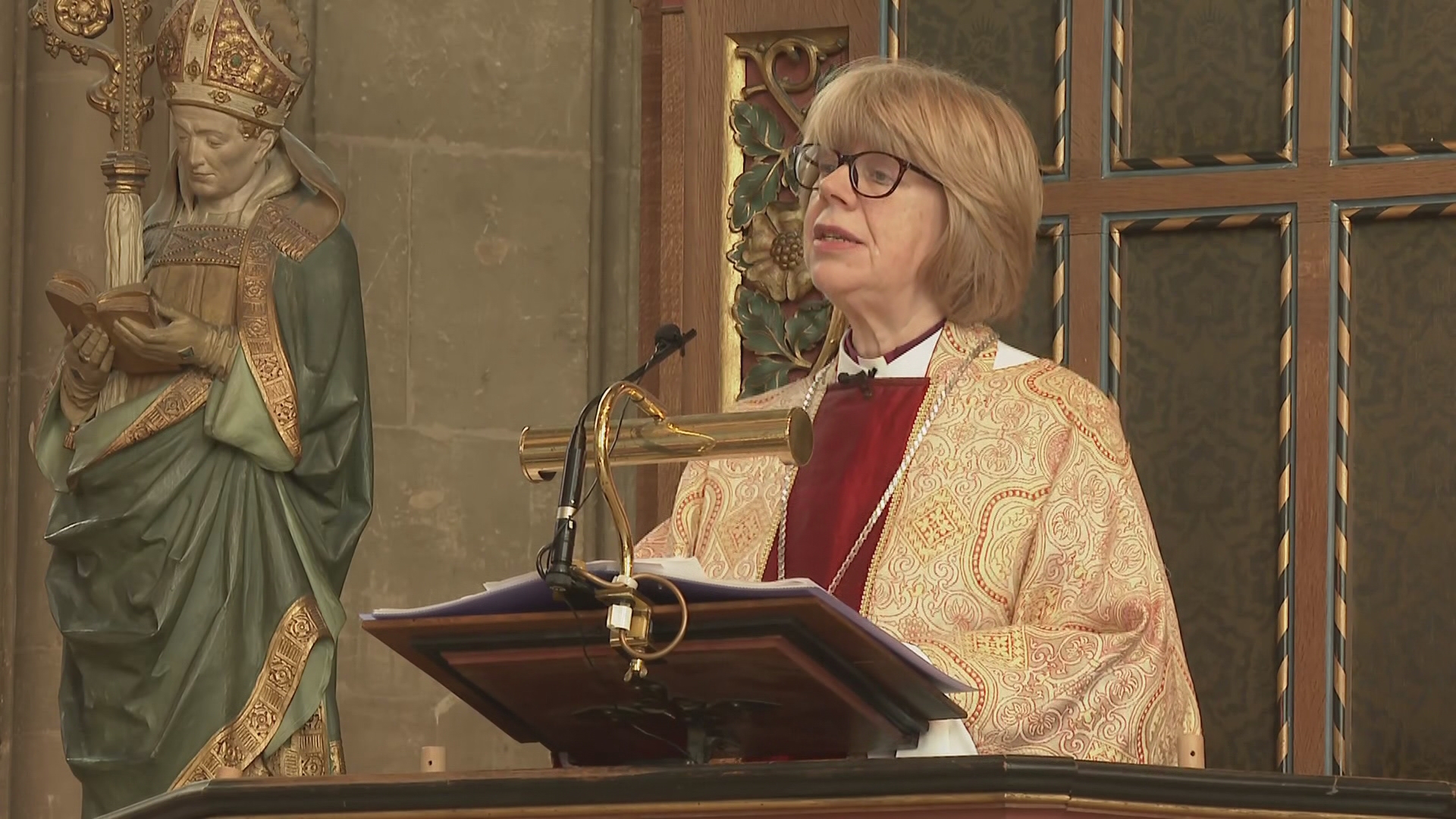 Sarah Mullally calls for peace in first Easter sermon