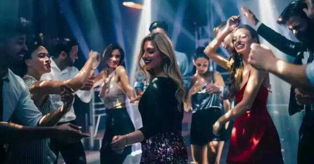 Explore the best nightlife spots in Delhi NCR