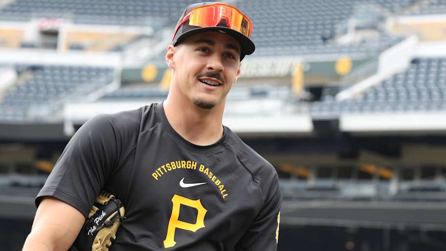 Topps reveals official Pirates' Konnor Griffin rookie card