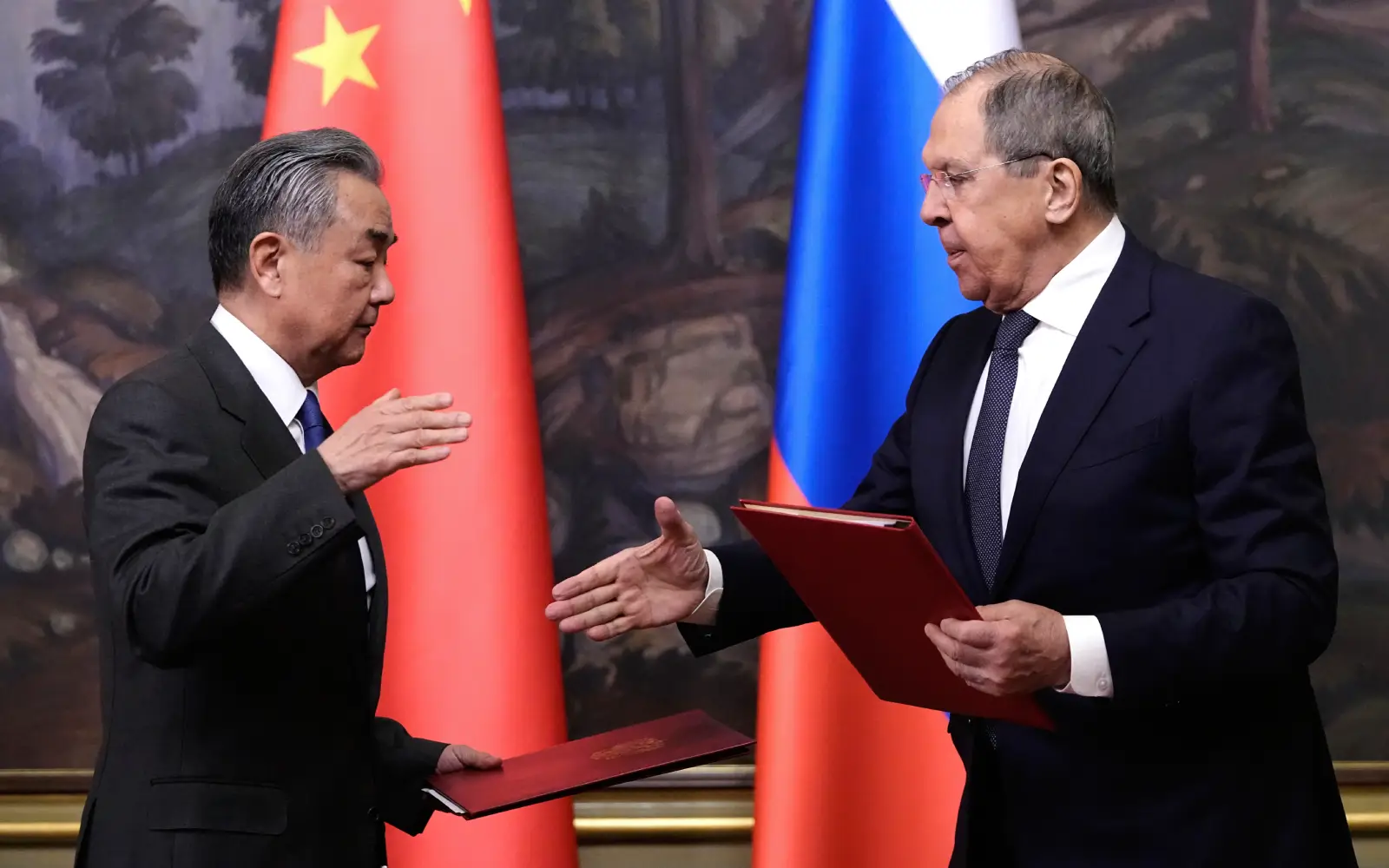 China ready to cooperate with Russia to ease Middle East tension