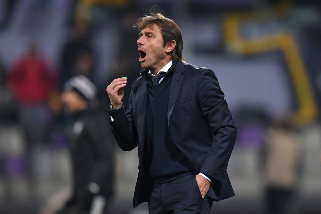 Antonio Conte deixa o comando do Napoli
