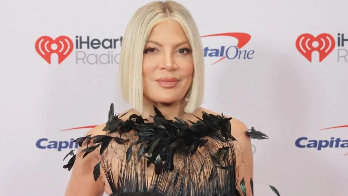 Tori Spelling and 4 of her kids hospitalized after horrific California car crash<br><br>