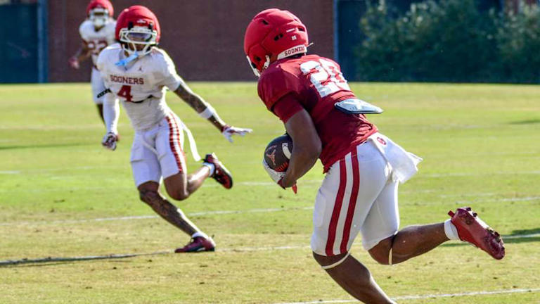 Oklahoma’s young backs seize spring opportunity with 'no fear'