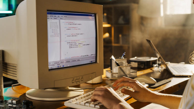 5 instant messaging apps only millennials will remember