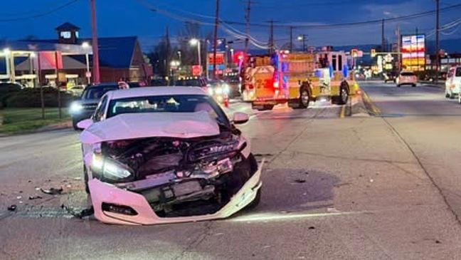 10 injured after multi-vehicle crash in Chambersburg