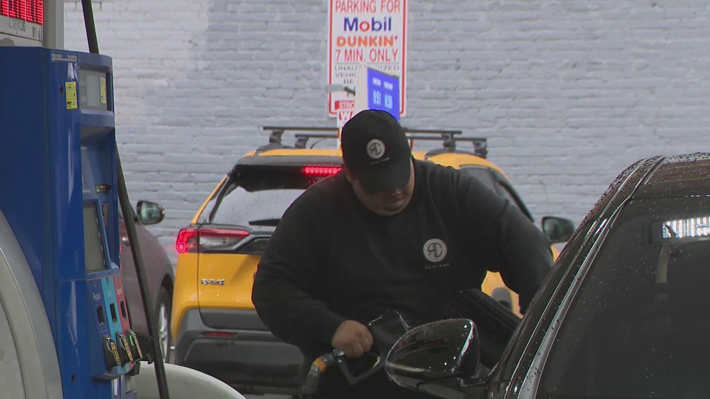 Gas prices keep climbing as war in Iran persists