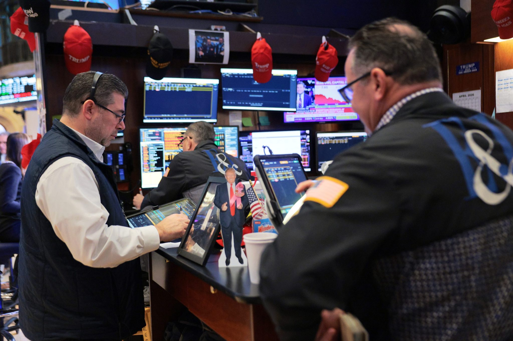 Oil climbs and stock futures drop as fuel shortages spread while Trump makes series of apocalyptic threats against Iran ahead of moving deadline<br>