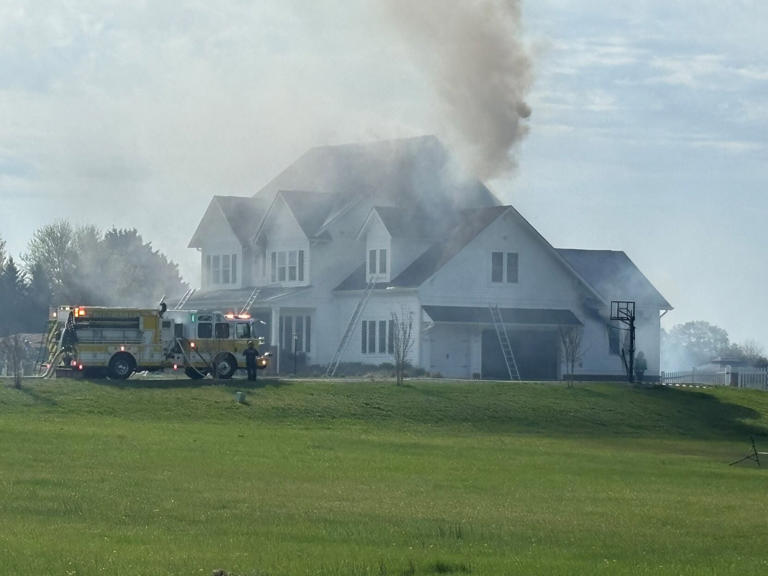 Two adults, two children displaced in Nokesville house fire