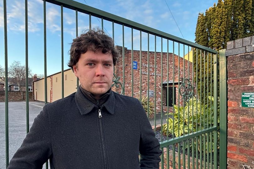 I spent an evening with Jehovah's Witnesses