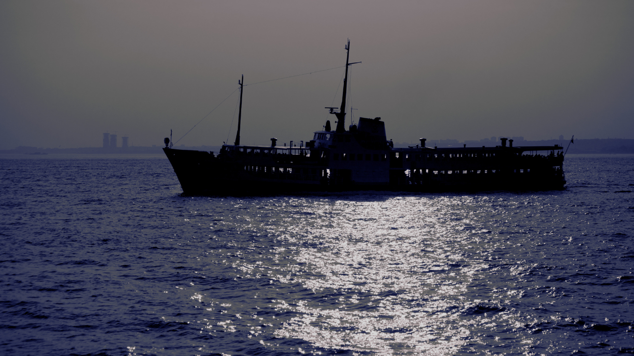 Watch - Migrant boat capsizes off Libya coast; dozens missing, two dead