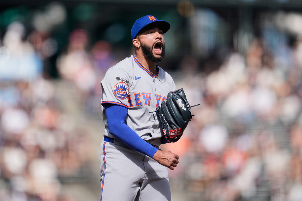Torrens' pinch-hit double keys Mets' 4-run 8th as New York knocks off ...