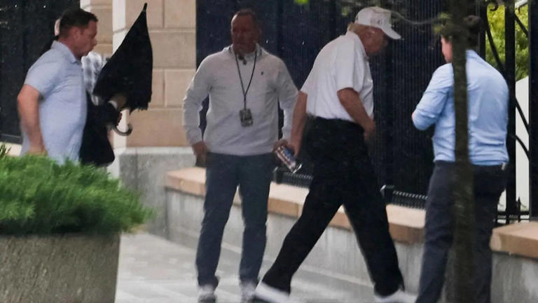 Trump Walter Reed news today: President appears hunched in photo, day ...