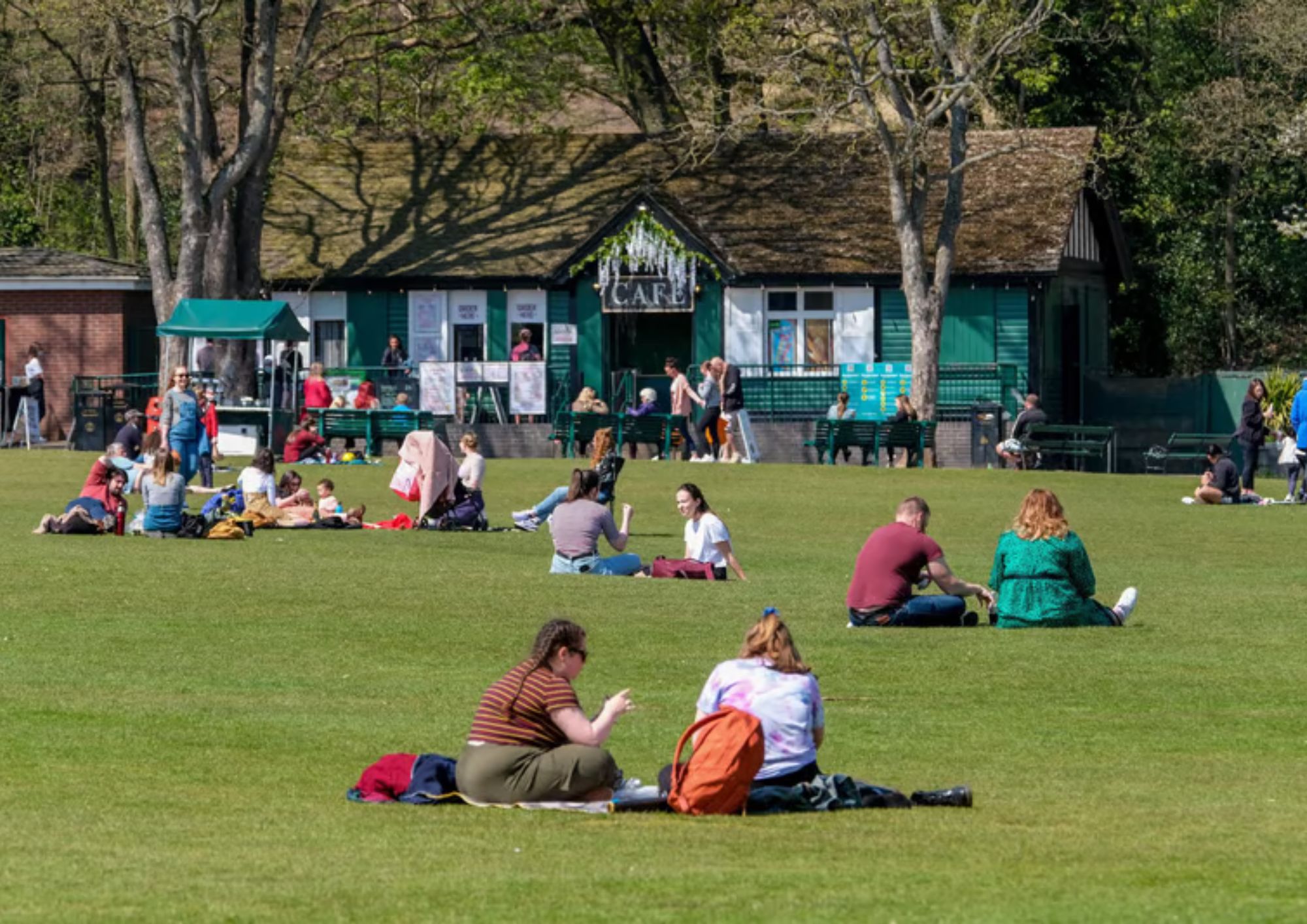 Sheffield set to bask in weekend sunshine with high temperatures and ...
