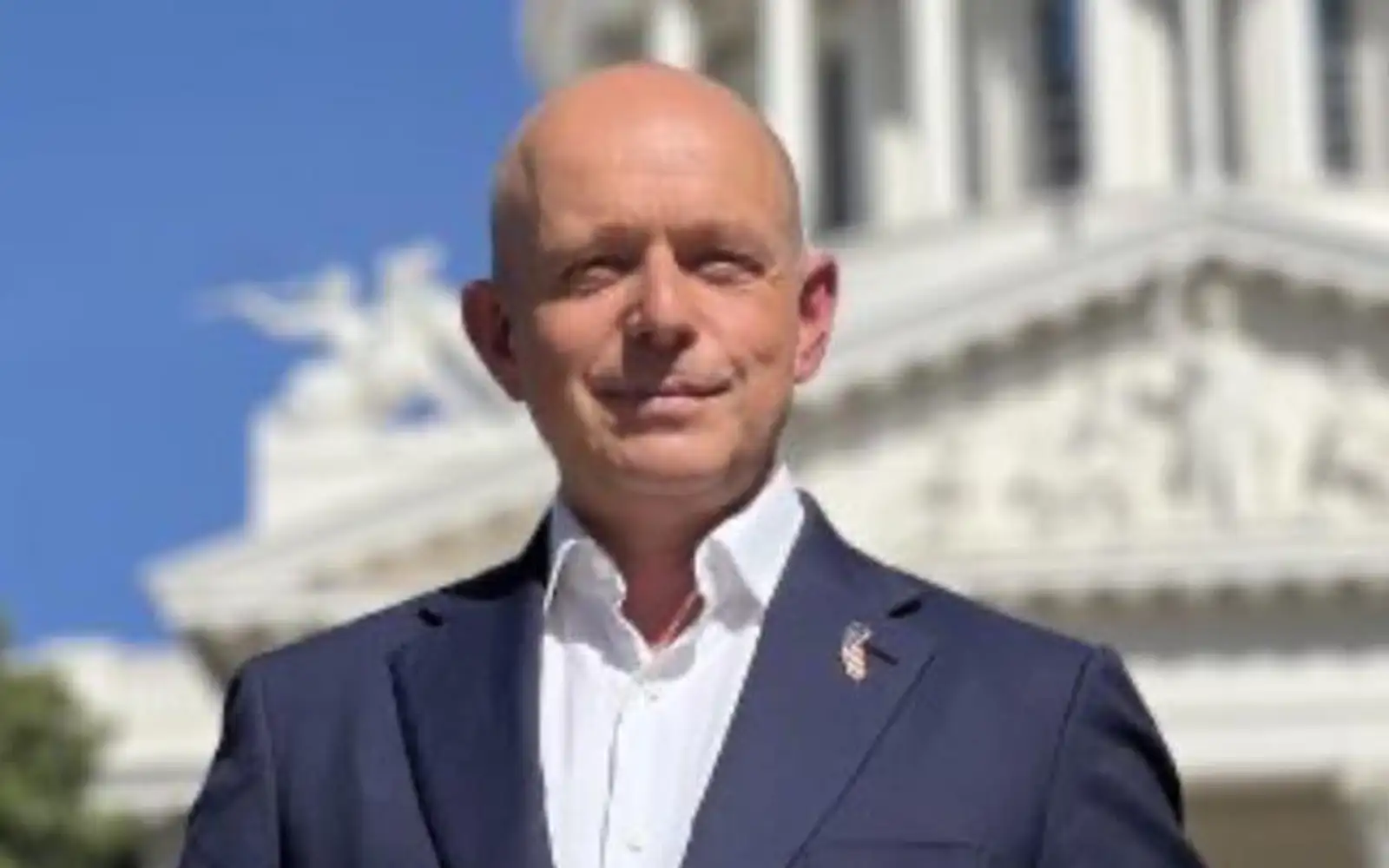 Trump endorses former UK aide Steve Hilton in California governor race