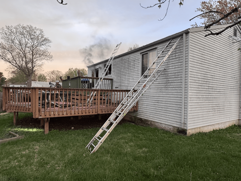 3 people, 6 dogs displaced in Gaithersburg house fire