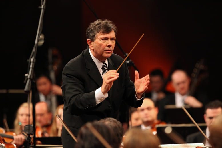 An evening of masterpieces and a piano concerto's US premiere