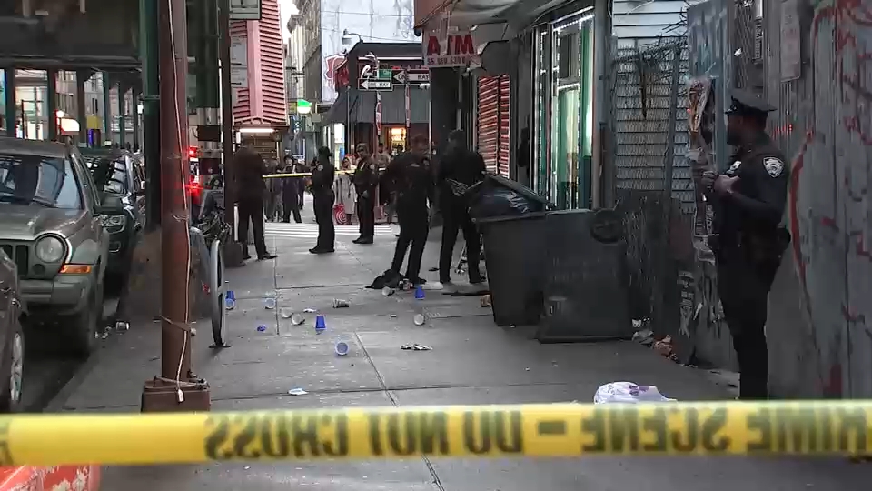 Man killed, another injured after being shot outside Brooklyn restaurant