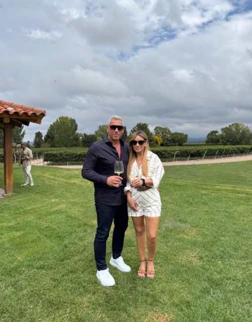 Marcela Tauro junto a Leopoldo Arancibia.