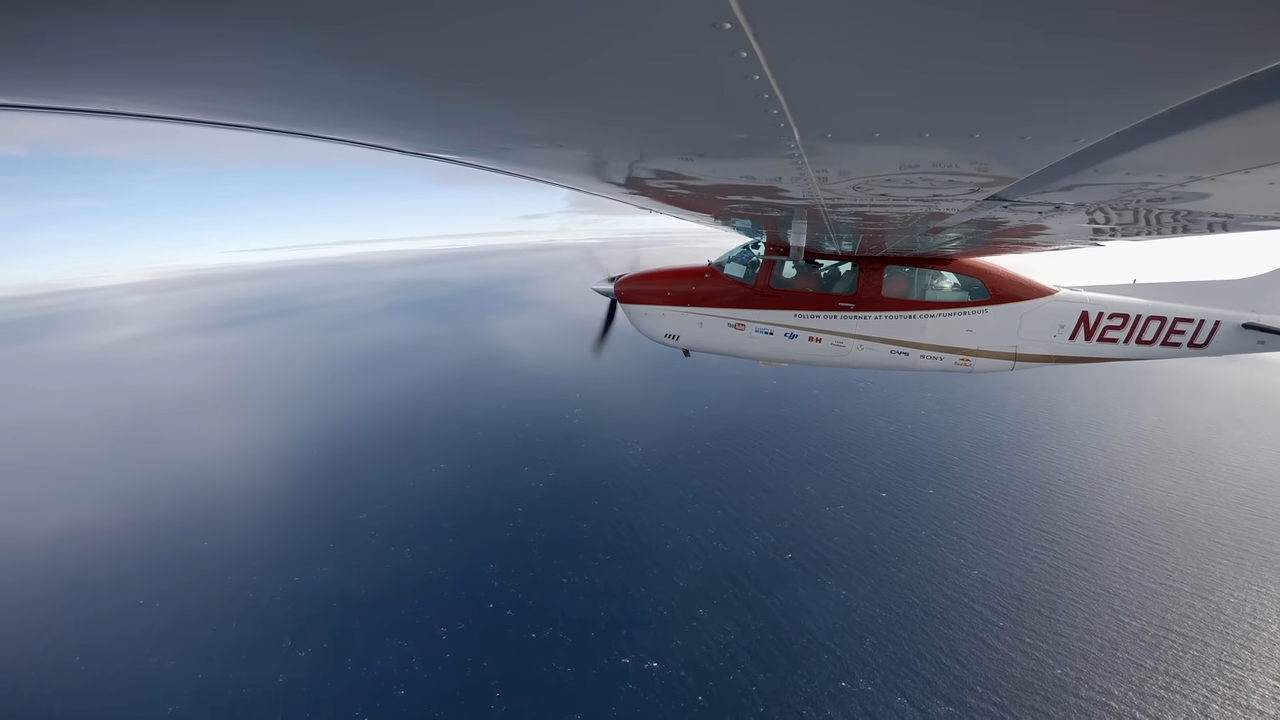 Watch a 3,400 lb aircraft cross 700+ nm of ice and ocean – “Extreme Flight”