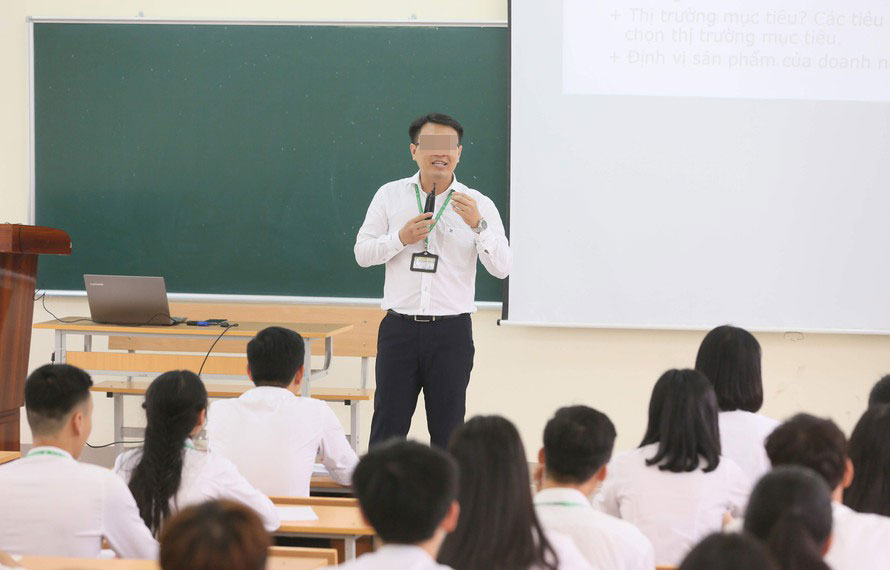 Hiệu trưởng, hiệu phó trường đại học bắt buộc phải có trình độ tiến sĩ