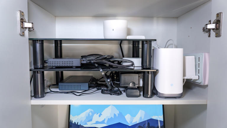 I built a hidden network hub to declutter my home office but it can do ...