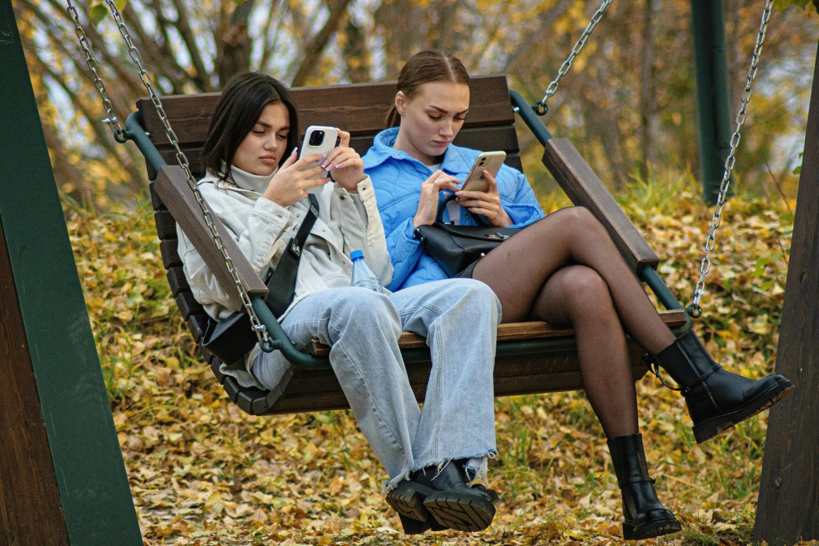 Women reveal the texting habits they find attractive