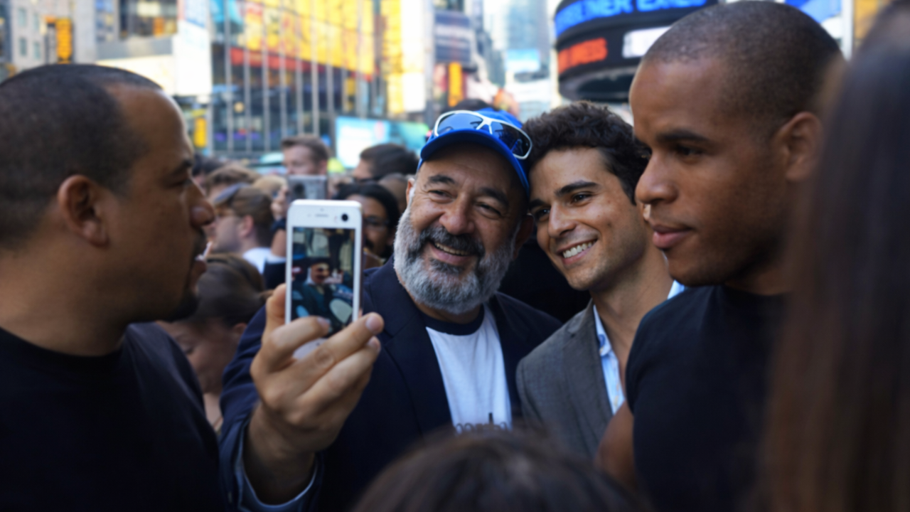 Public reactions to fake celebrities in NYC