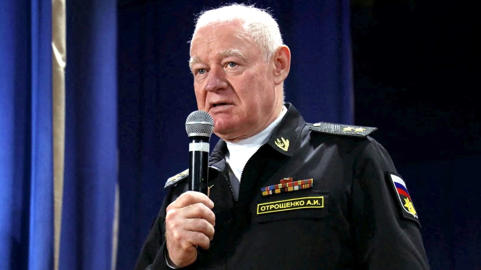 Top Putin commander dies in mysterious plane crash