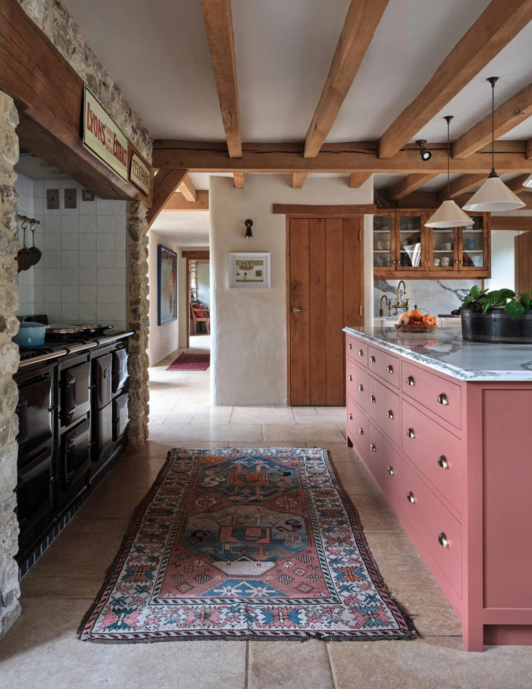 What you need to know about modern farmhouse-style interior design