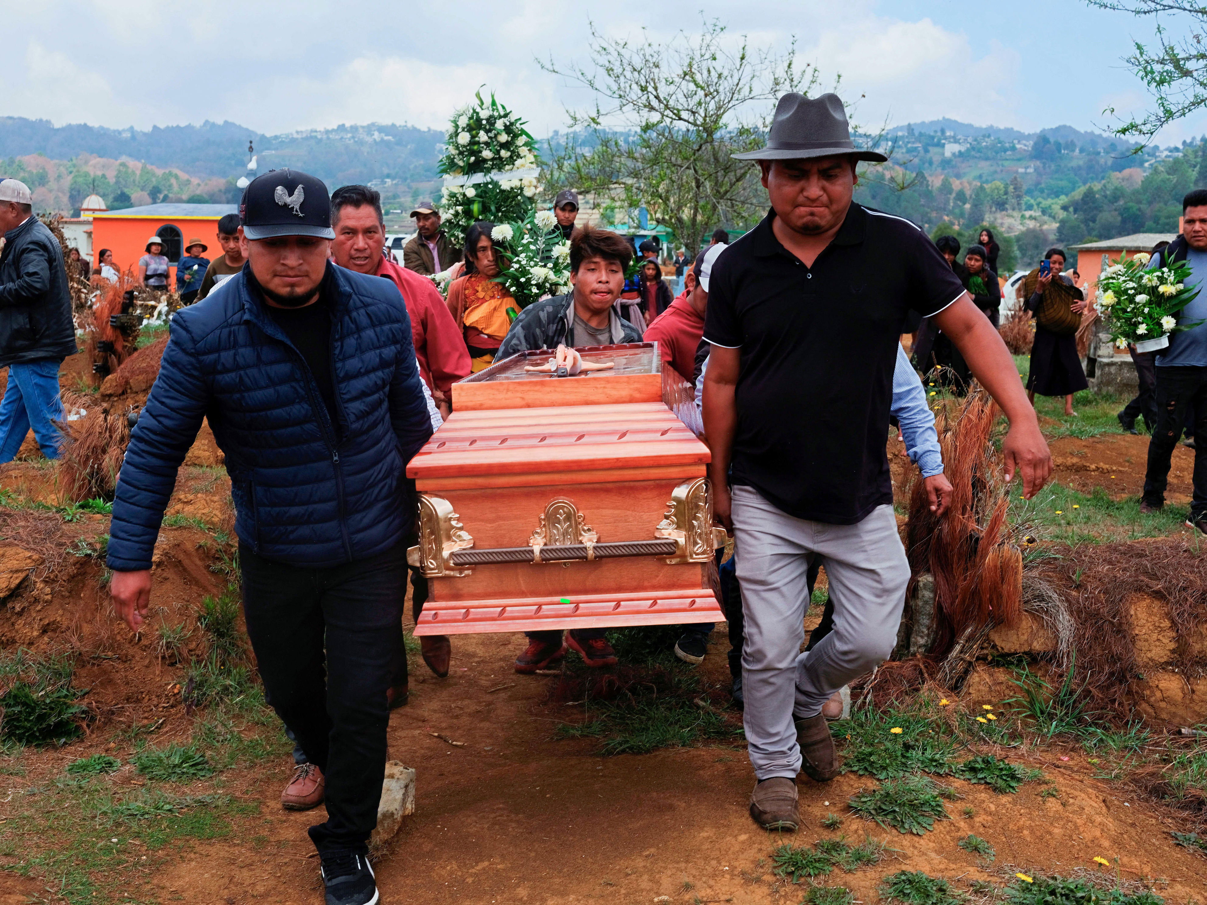 Family buries "unjustly accused" Mexican teen who died in ICE custody