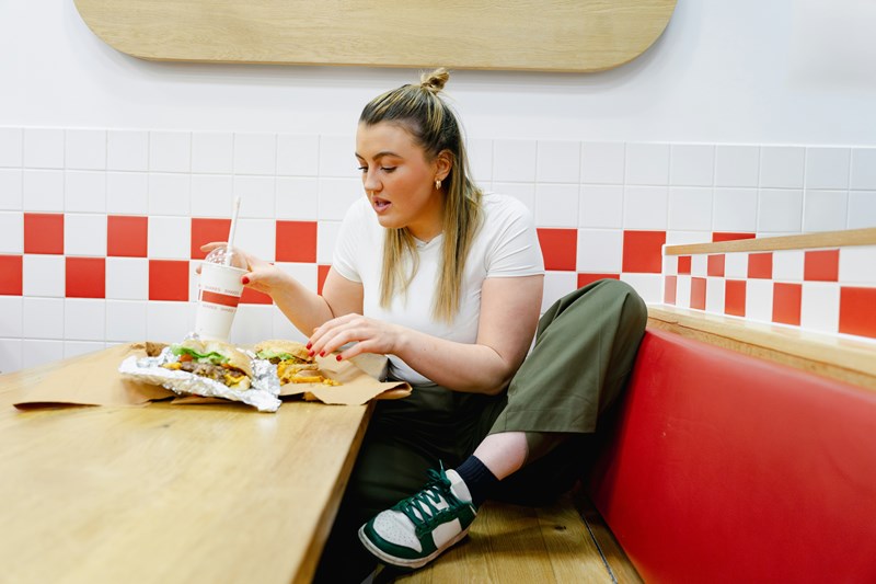 Fast food boss continually schedules high schooler at 10 AM on school ...